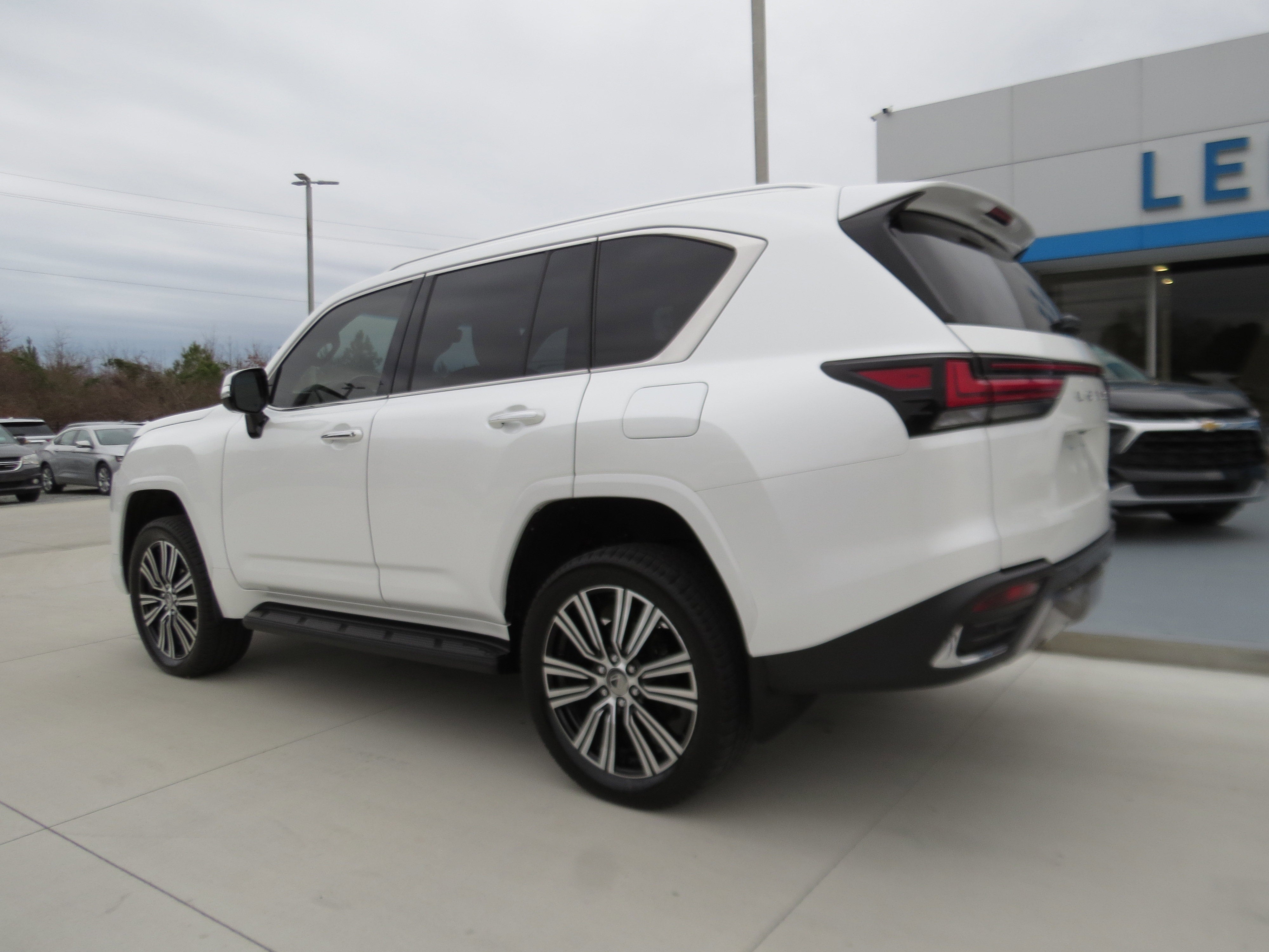 2024 Lexus LX 600 Luxury