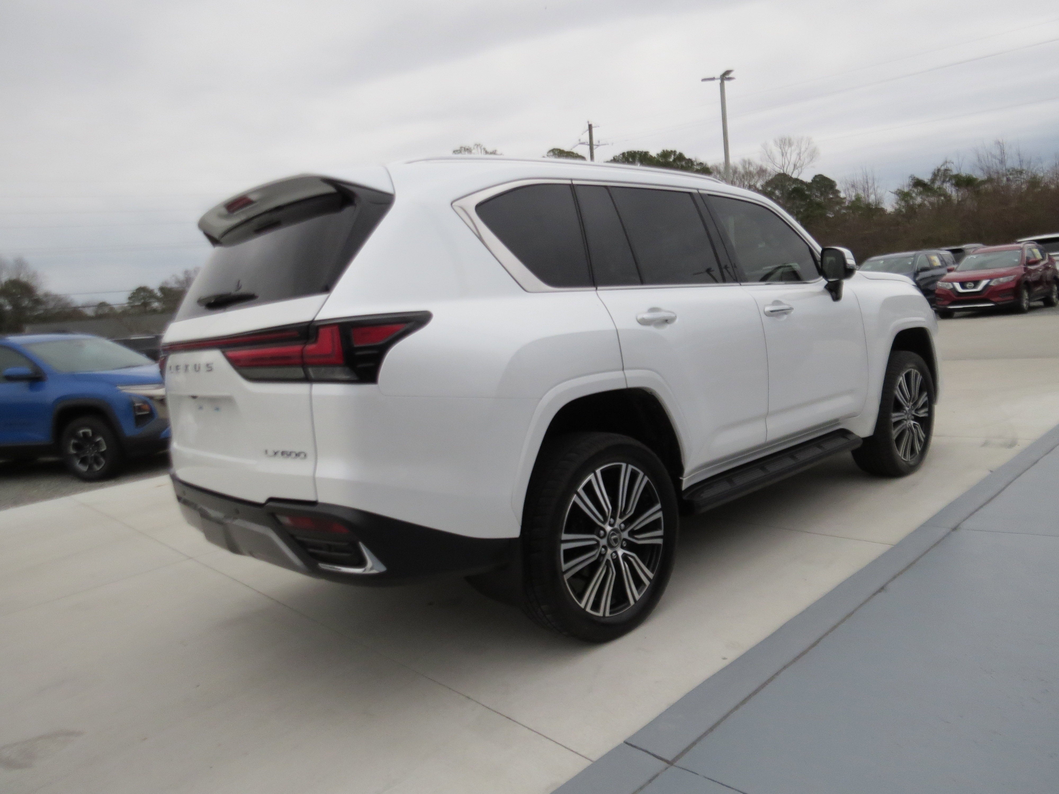 2024 Lexus LX 600 Luxury