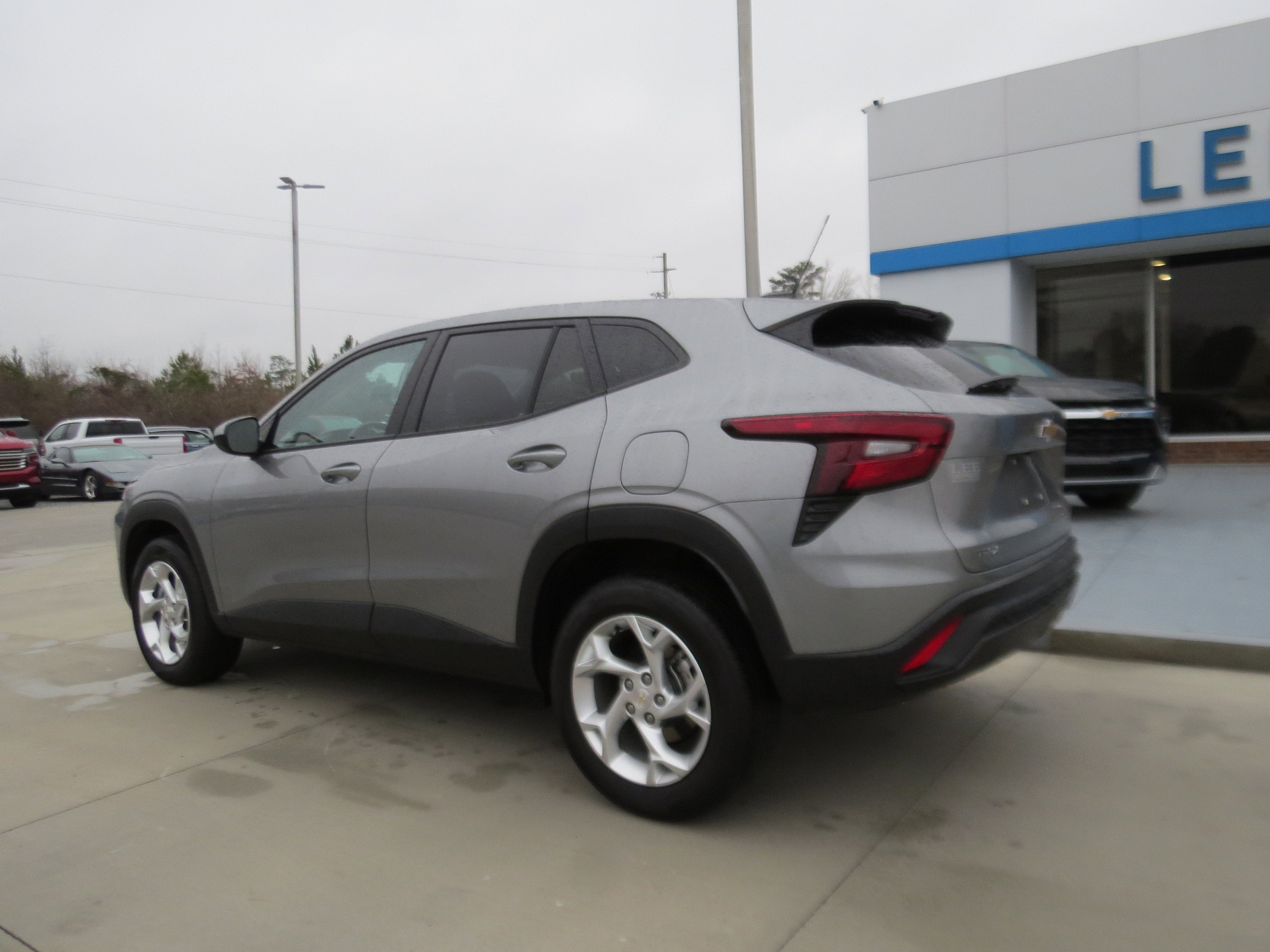 2025 Chevrolet Trax LS