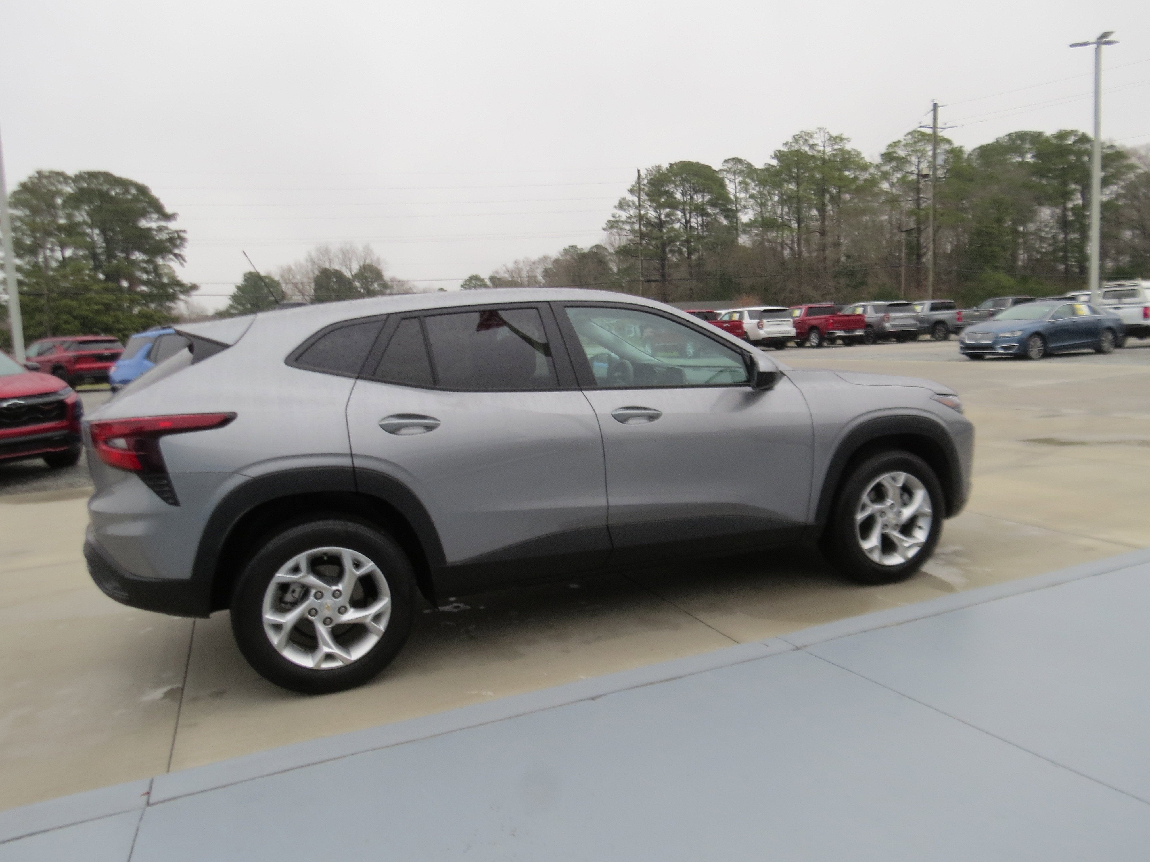 2025 Chevrolet Trax LS